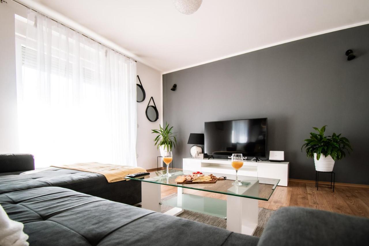 Guest House "The View" - With A Pool Donje Polje 외부 사진